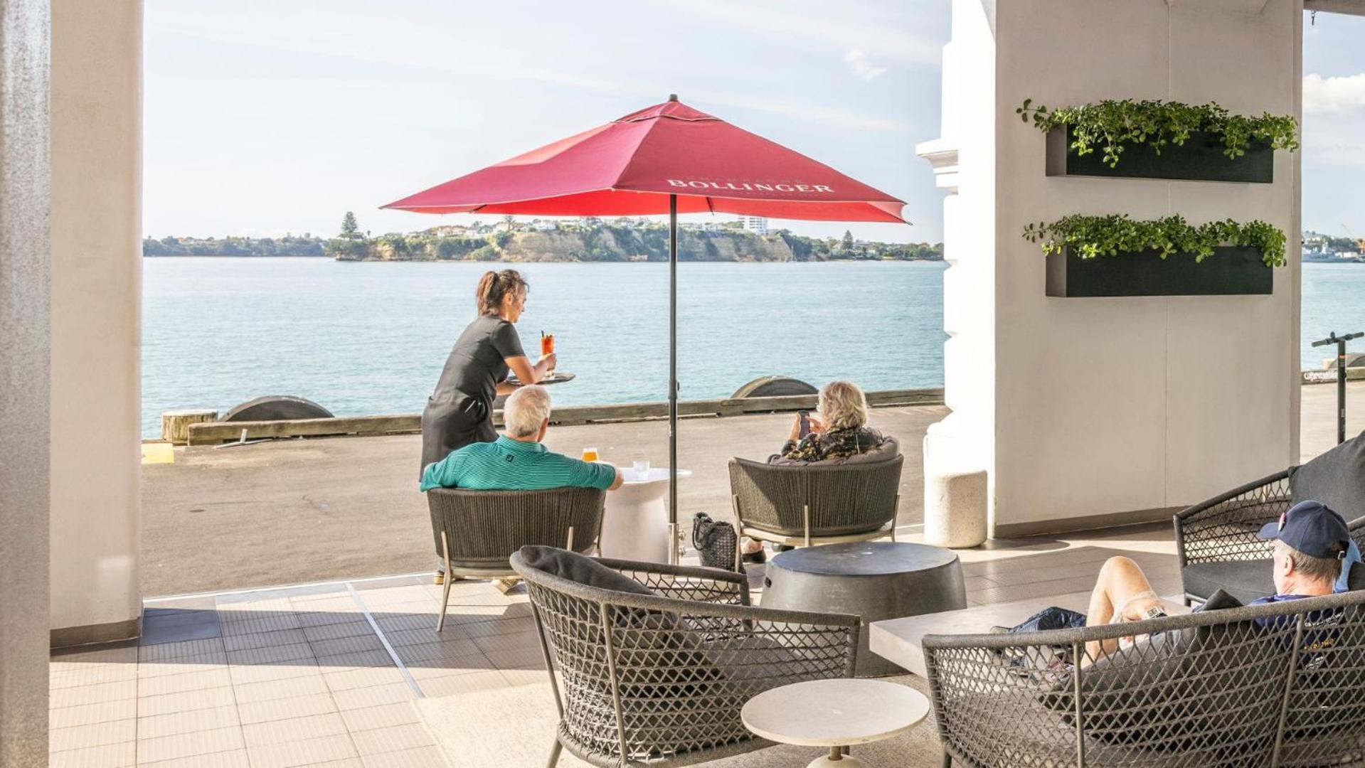 Hilton Auckland Hotel Exterior photo The Terrace at the Crowne Plaza Hotel, Auckland