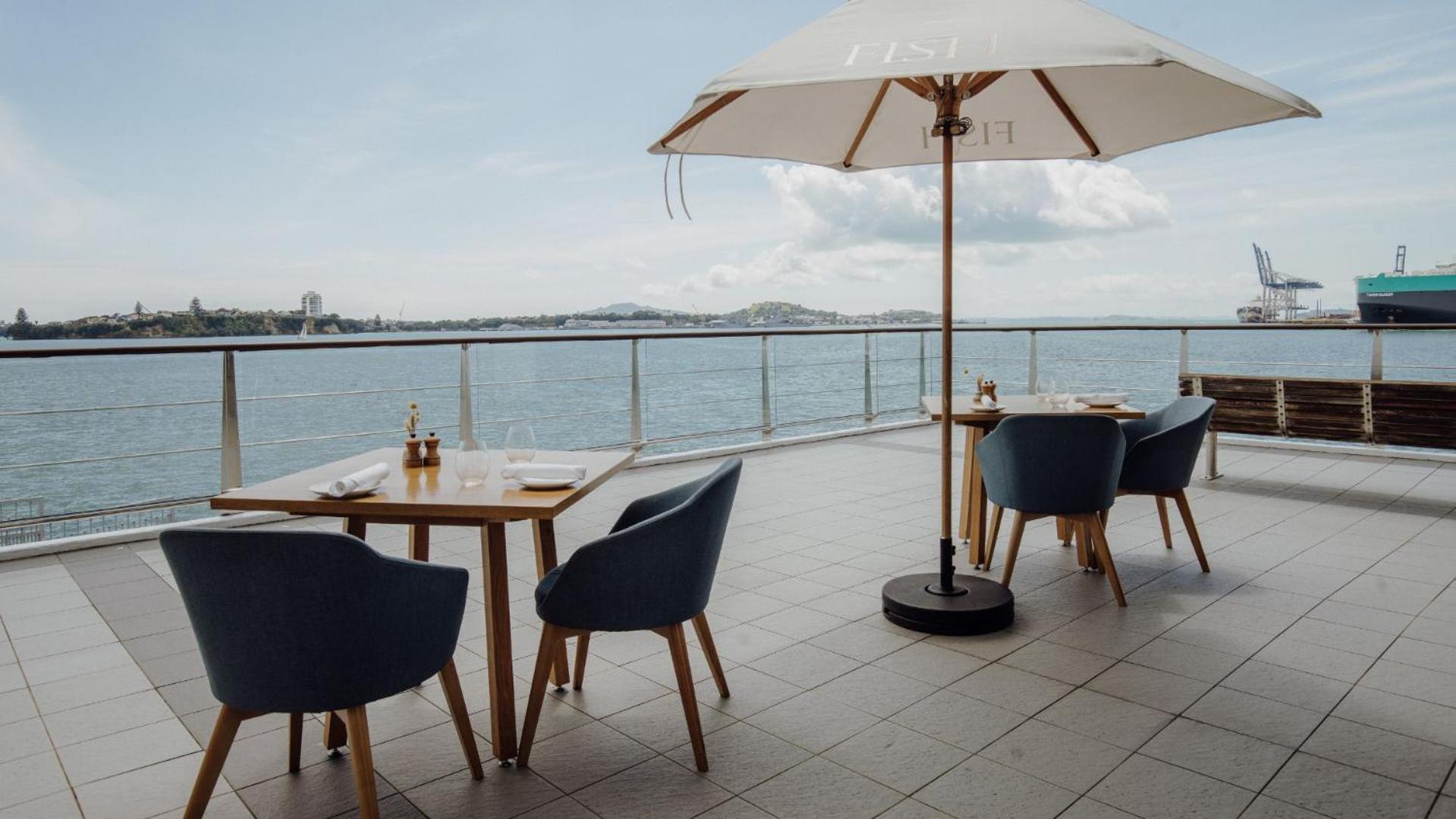 Hilton Auckland Hotel Exterior photo The Deck